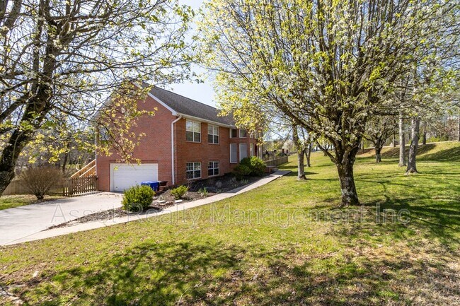 Foto del edificio - 170 Sweetgum Ln