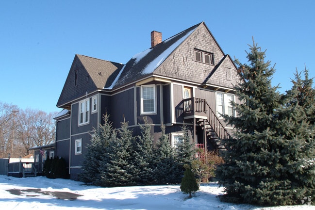 Building Photo - 114 Cesar E Chavez