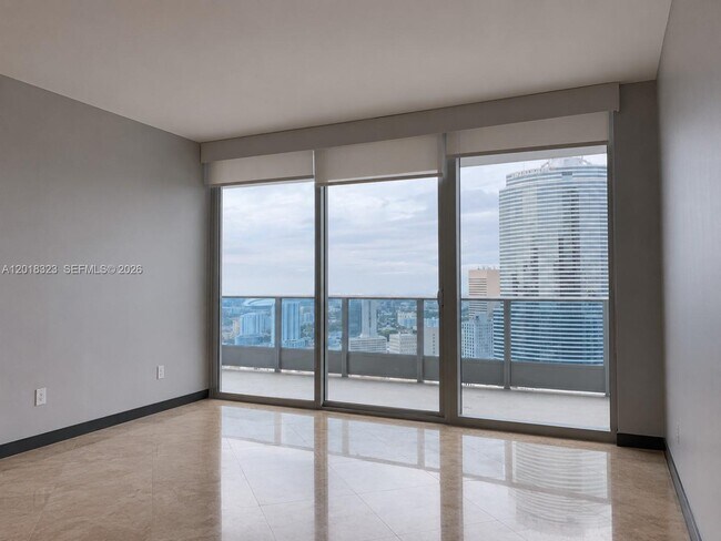 Building Photo - 200 Biscayne Blvd Way