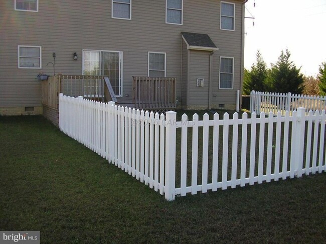 Building Photo - 5994 Bell Creek Dr