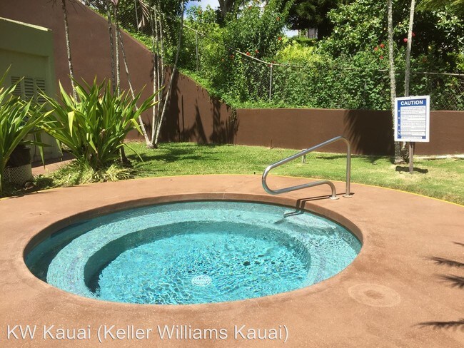 Building Photo - 3-3400 Kuhio Hwy