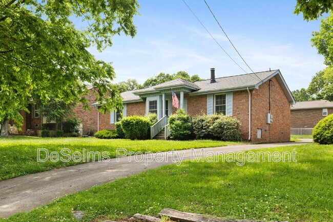 Foto del edificio - 3204 Blackwood Dr