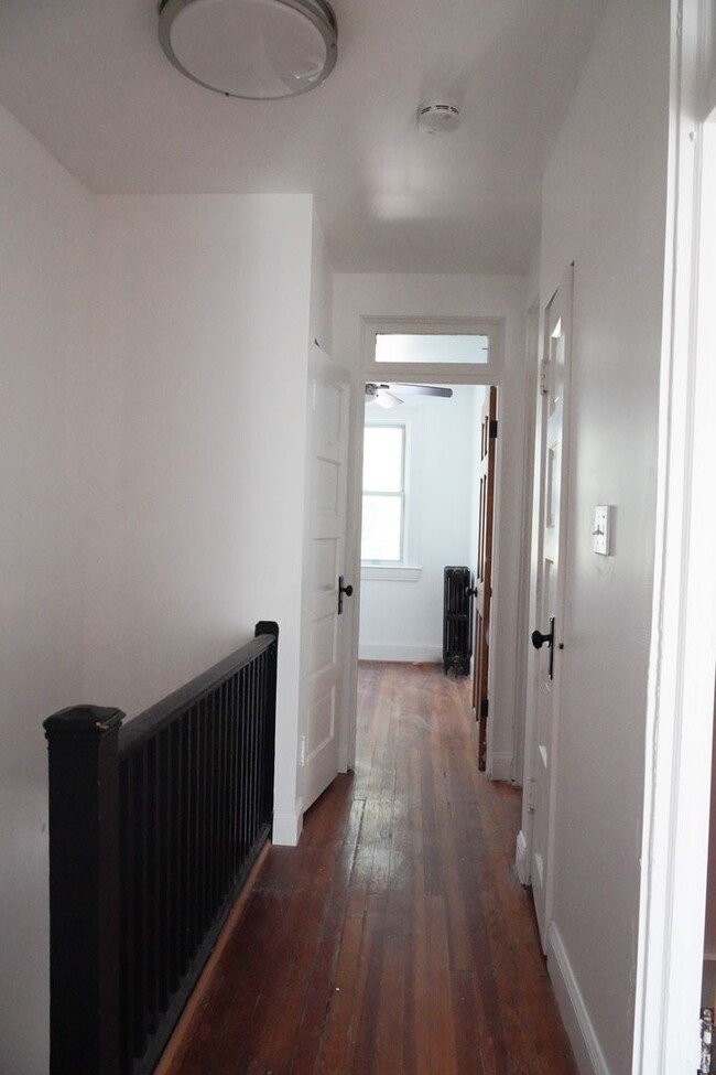 Foto del edificio - Fabulous 5BR/2BA row house with basement