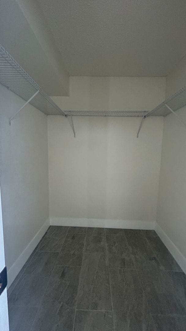 Building Photo - 2618 Cove Cay Dr