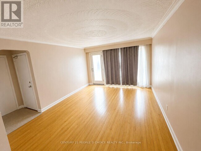 Photo du bâtiment - 183 Bowie Ave