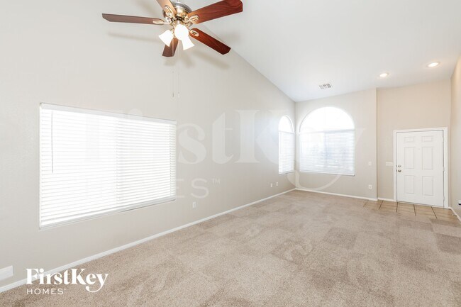 Foto del edificio - 3185 Strawberry Park Dr