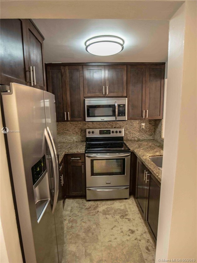 Primary Photo - 14831 SW 80th St