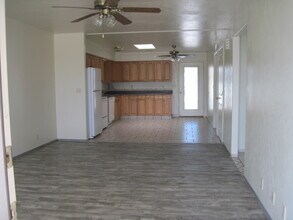 Building Photo - 470 S Bowie Ave
