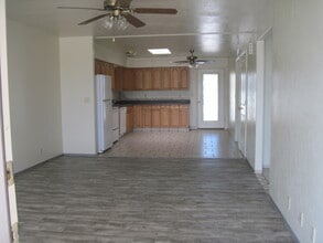 Building Photo - 470 S Bowie Ave