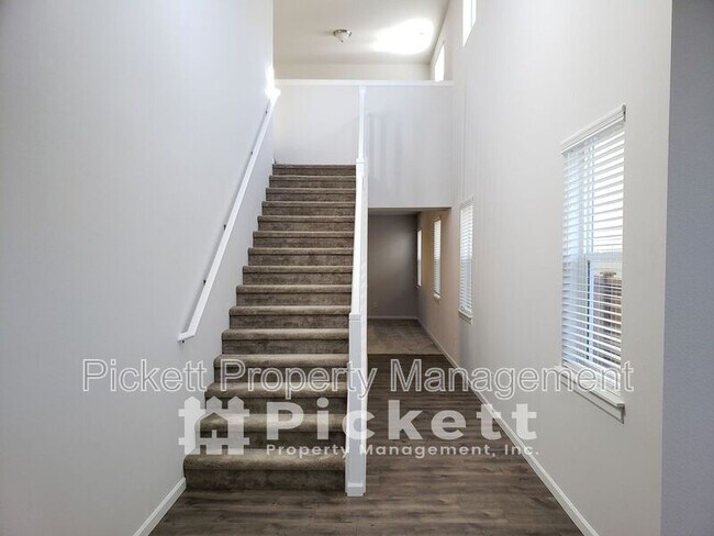 Foto del edificio - 4222 Andasio Loop SE
