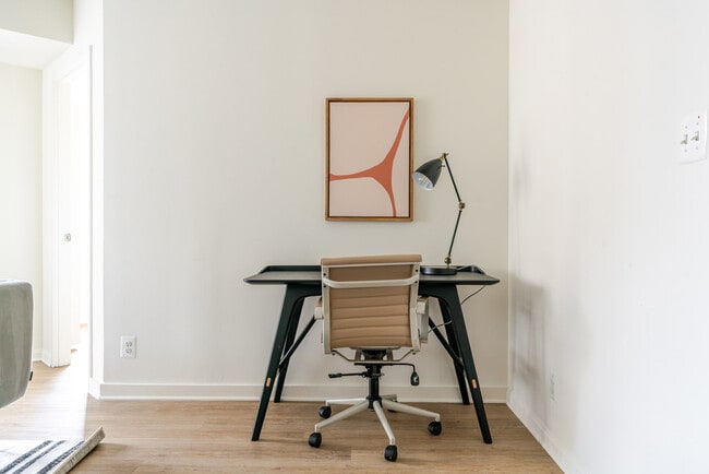 Building Photo - 4650 Washington Blvd