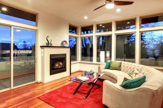 Building Photo - Stunning Ravenna Contemporary Home! Virtua...