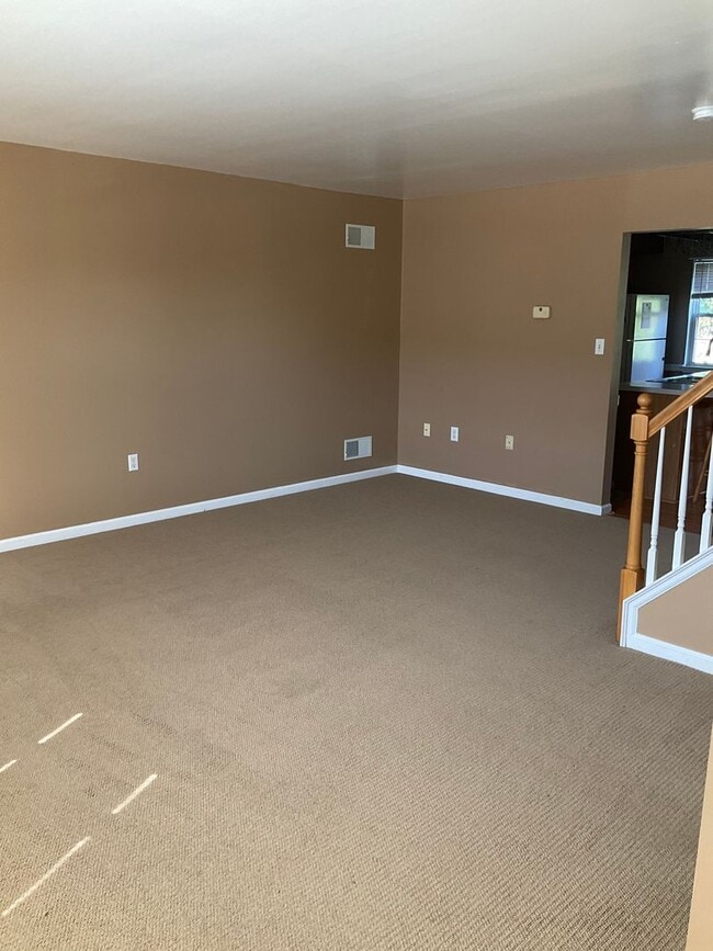 Building Photo - 310 Wild Cherry Ln