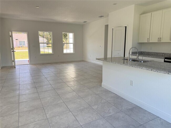 Building Photo - 6365 SW 156th Pl