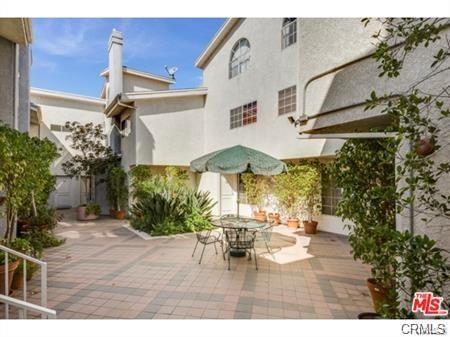 Foto del edificio - 14727 Magnolia Blvd