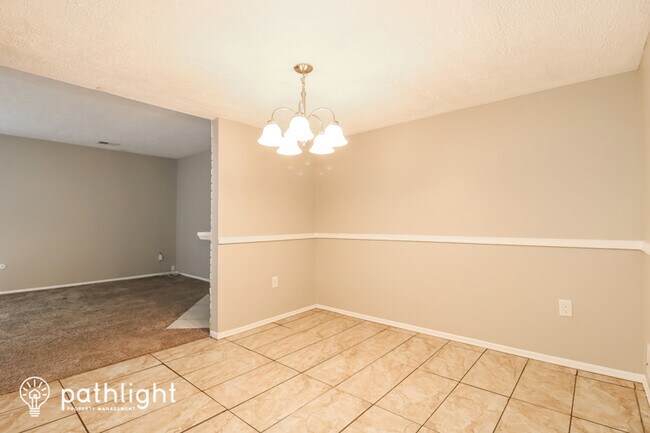 Building Photo - 1051 Dorset Dr