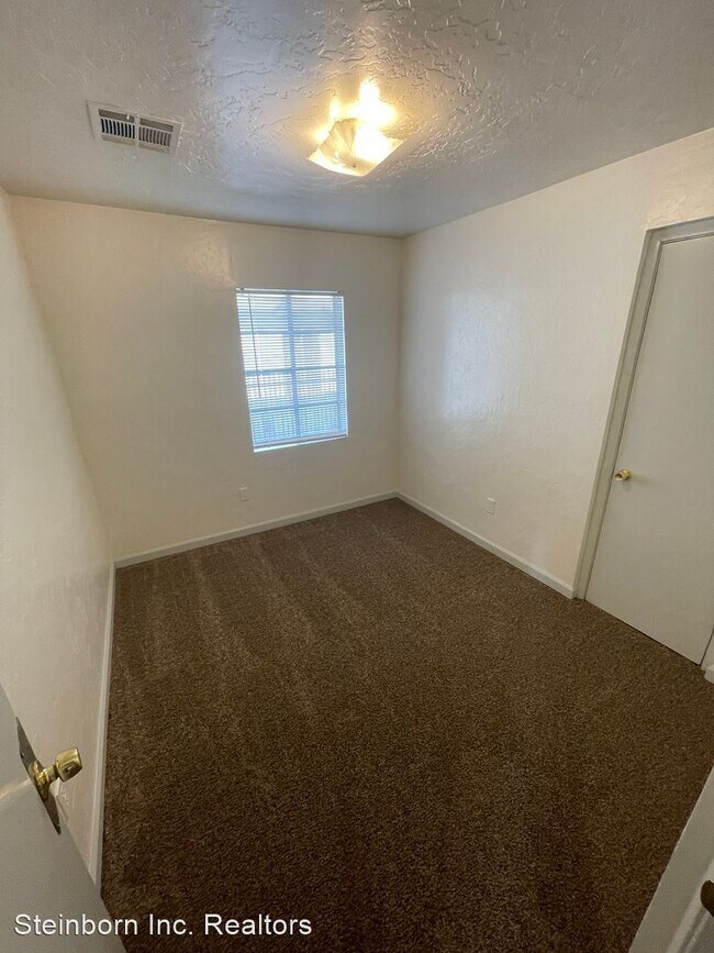 Building Photo - 3 br, 2 bath House - 1305 Branson Ave