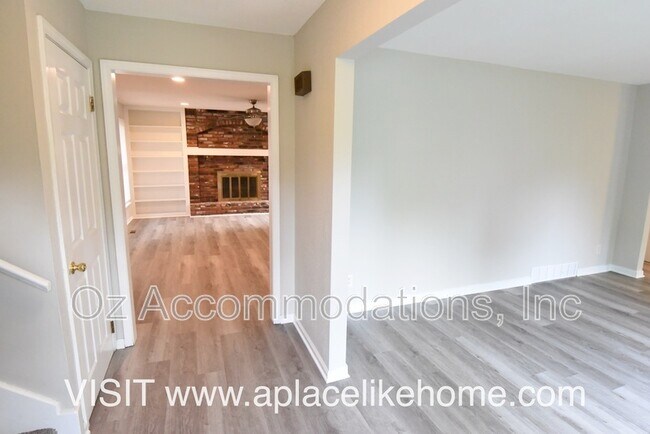 Foto del edificio - 12119 W 99th Terrace