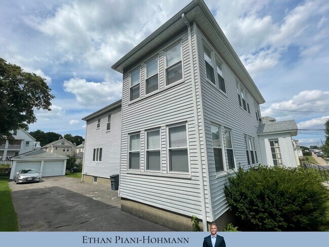 Building Photo - 20 Presentation Rd