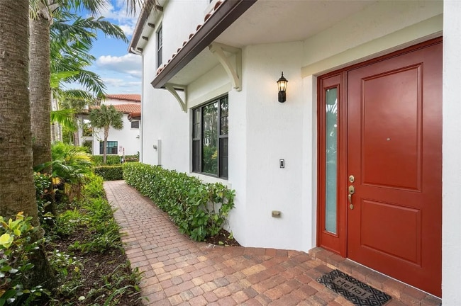 Building Photo - 1423 SW 115th Ave