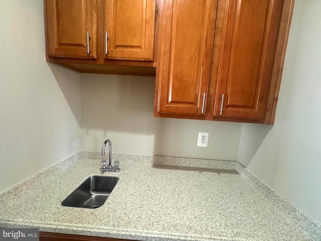 Foto del edificio - 2802 Moores Plains Blvd