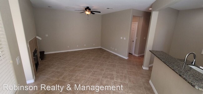 Building Photo - 3 br, 2.5 bath House - 11932 Kingfisher Daisy