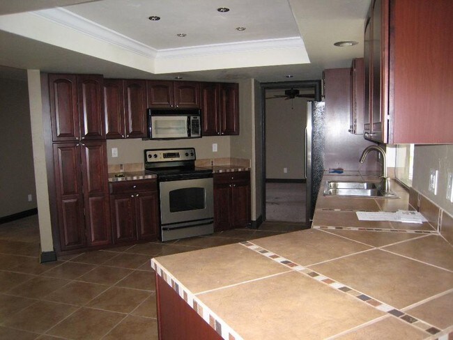 Building Photo - Gulf access pool home