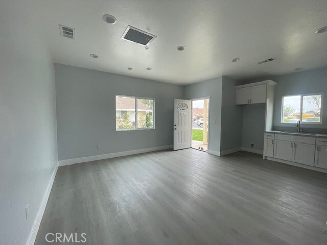Foto del edificio - 8744 Fillmore Cir