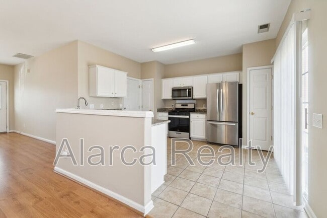 Building Photo - 3322 Elizabeth Glen Dr