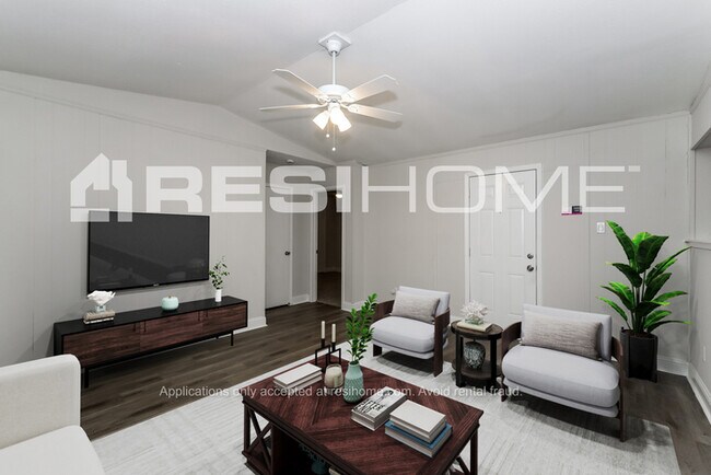 Building Photo - 6517 Wooddale Drive