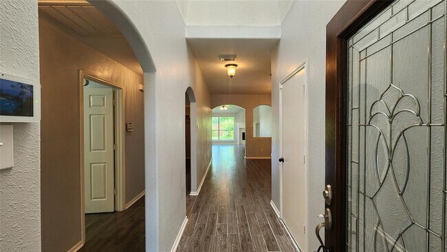 Foto del edificio - 11902 White Water Bay Dr