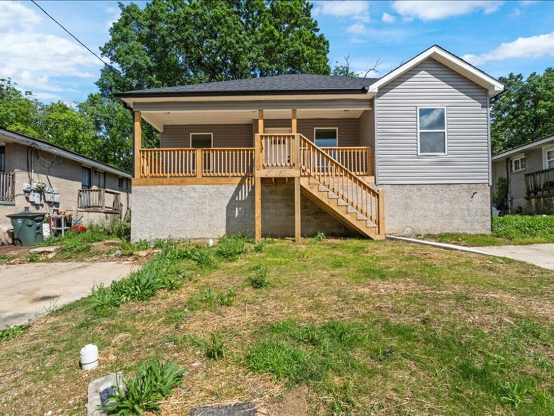 Primary Photo - 870 Arlington Ave