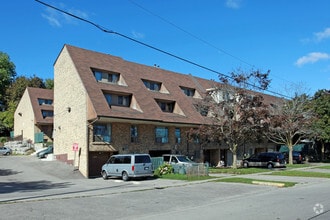 Building Photo - 477 Dean Avenue