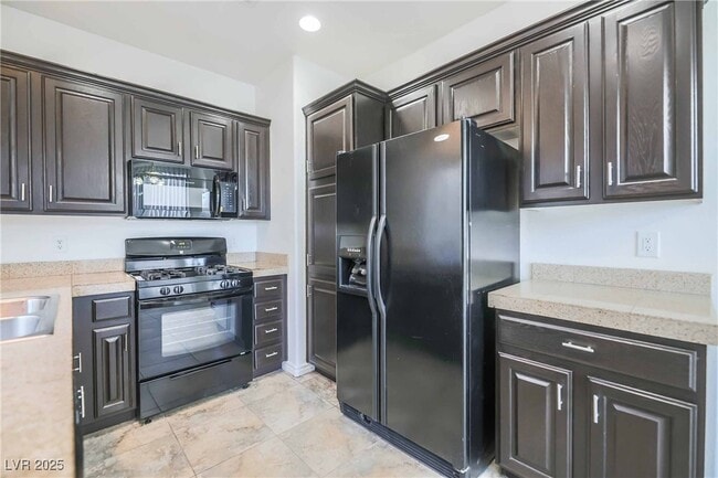 Building Photo - 1678 Summer Blush Ave