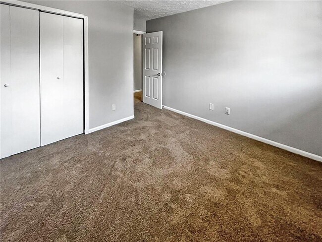 Foto del edificio - 6354 Shannon Pkwy