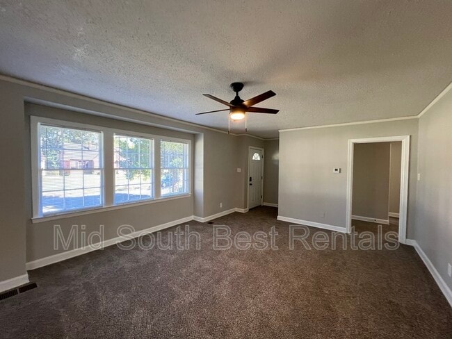 Building Photo - 1069 Terry Cir