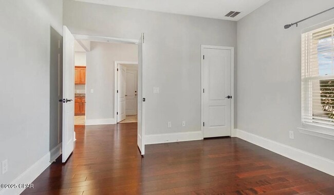 Building Photo - 102 Pura Vida Ct