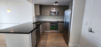 Building Photo - 1250 S Miami Ave