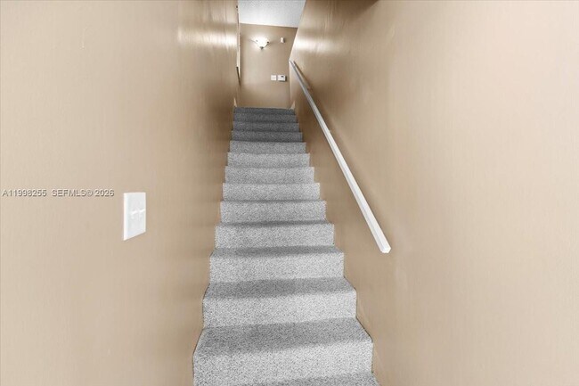 Foto del edificio - 3047 N Oakland Forest Dr