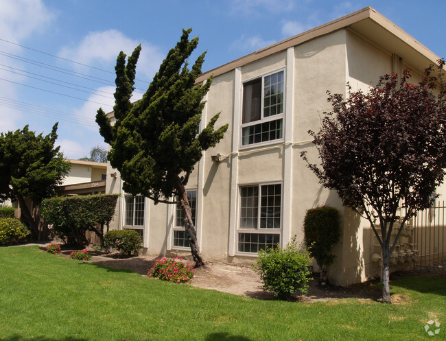 Primary Photo - Wilshire Apartments