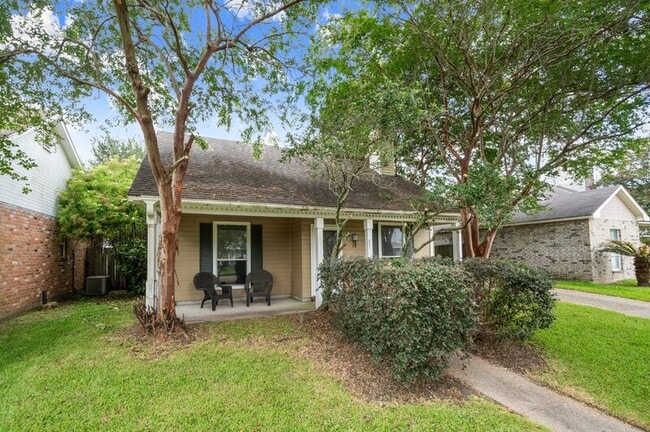 Building Photo - 692 John Henry Dr