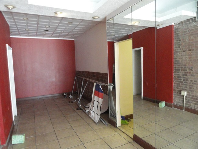 Interior Image - 72-34 Austin St