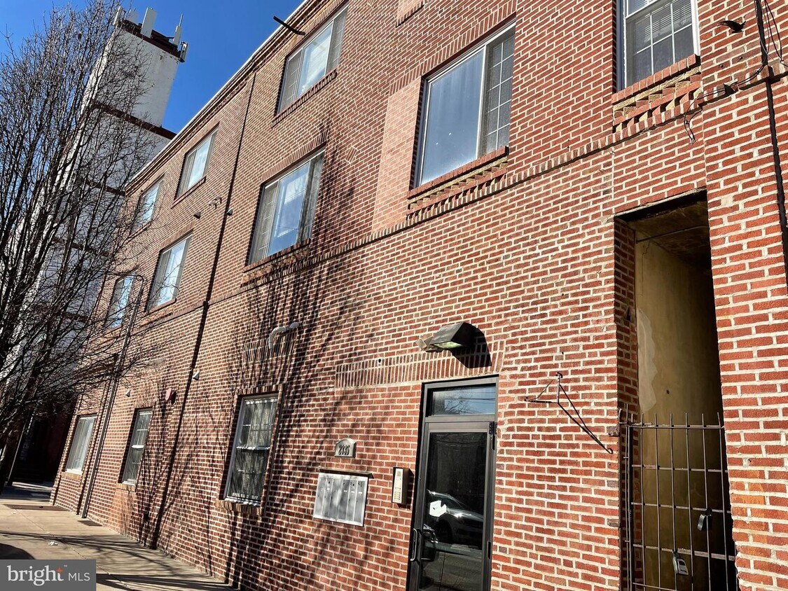 Foto principal - 2335 Ellsworth St