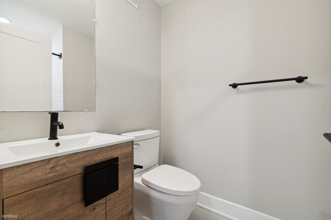 Foto del edificio - 5 br, 5 bath House - 1739 Page ST Unit 1
