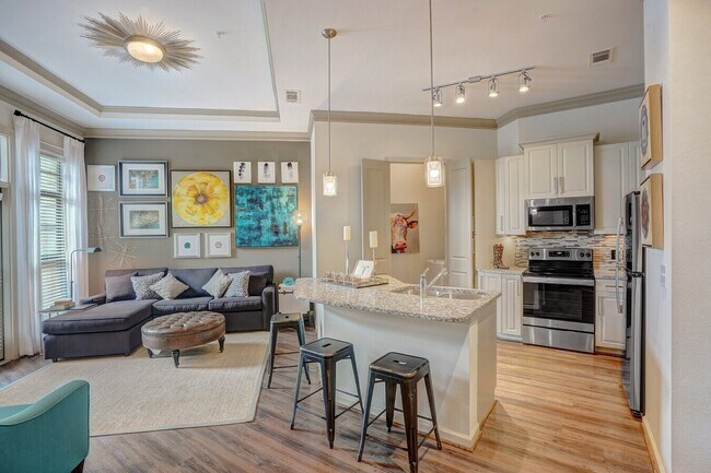 Foto del edificio - Five-Star Living, Right at Home!