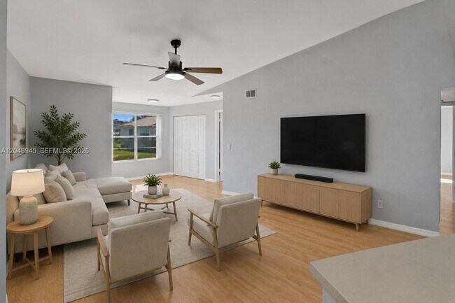 Building Photo - 12760 Vista Isles Dr