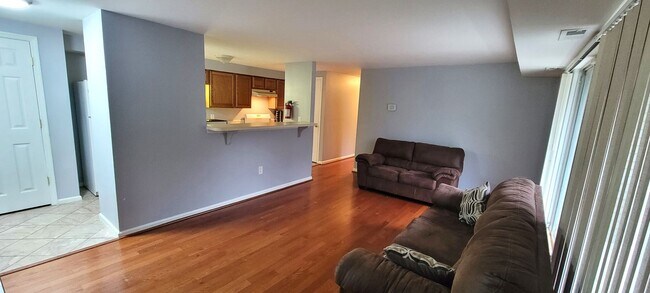 Foto del edificio - Charming 2-Bedroom Single-Family Home in S...