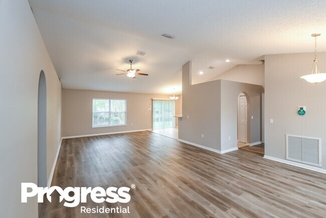 Building Photo - 7330 Overland Park Blvd