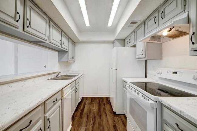 Foto del edificio - 2830 S Bartell Dr