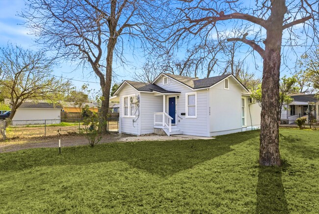 Foto del edificio - 2202 W Hermosa Dr